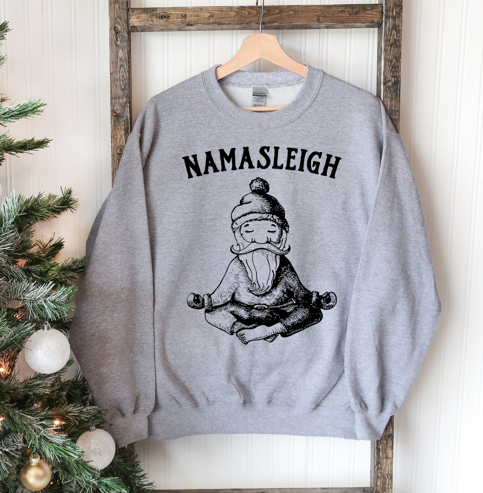 Christmas Sweatshirt | Namasleigh air-jet spun yarn quarter Sweatshirt